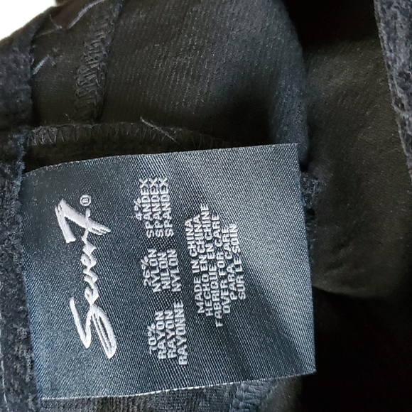 Seven 7 Black Velvet Jaquard Textured Pants Size 10 nwt - Picture 9 of 11